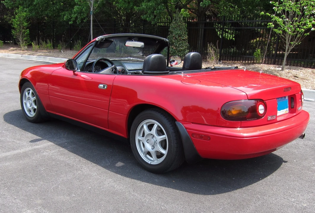1995 Mazda NA MX-5 Miata - Image 17 of 31