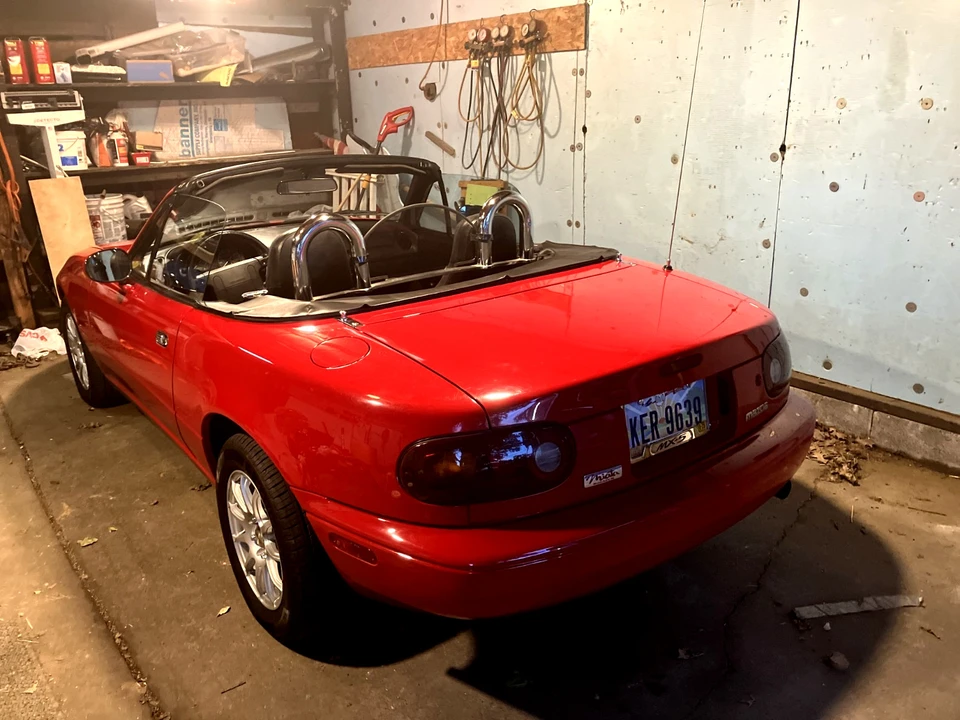 1995 Mazda NA MX-5 Miata - Image 5 of 6