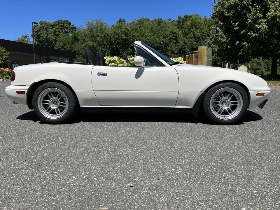 1995 Mazda NA MX-5 Miata - Image 15 of 31