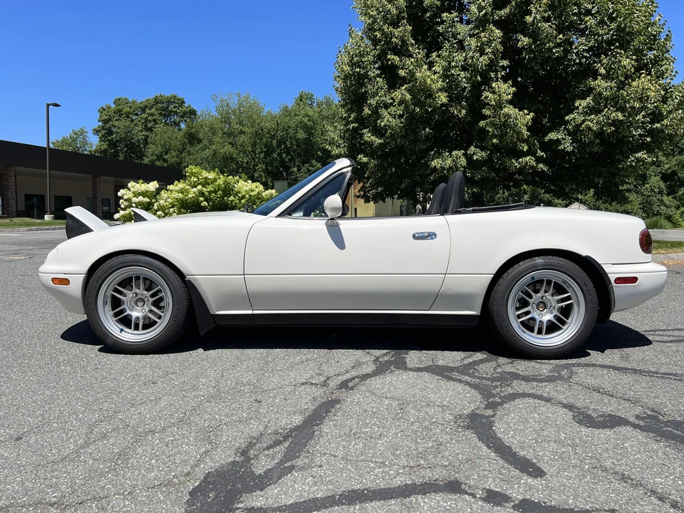 1995 Mazda NA MX-5 Miata - Image 11 of 31