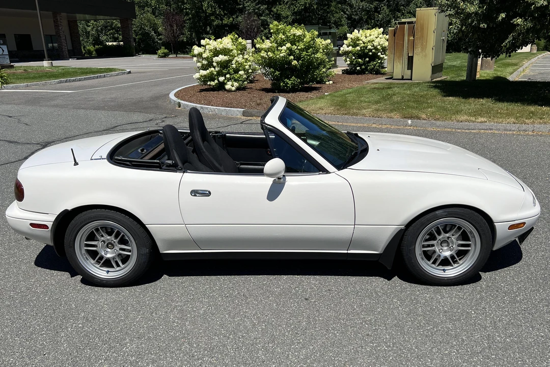 1995 Mazda NA MX-5 Miata - Image 3 of 31