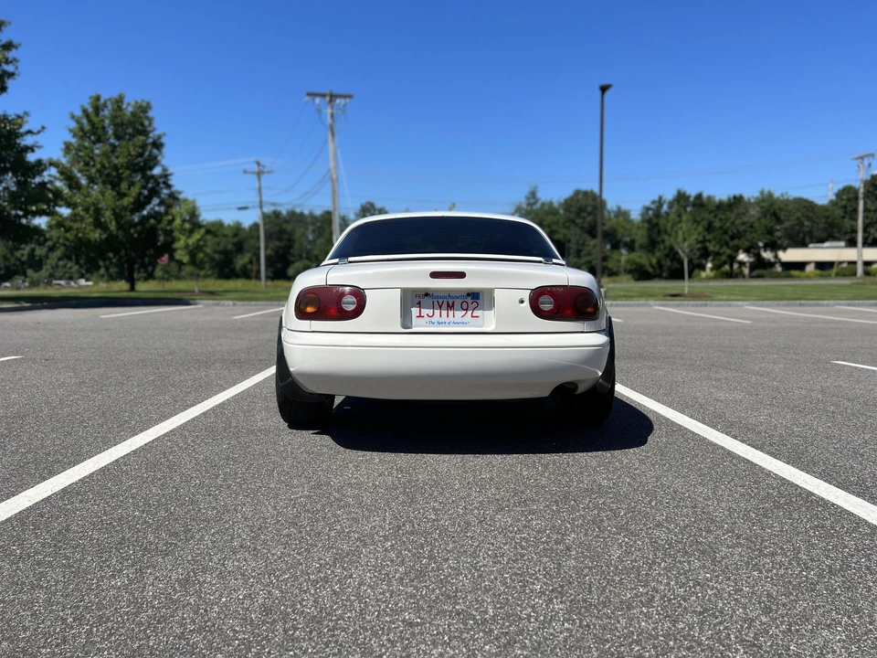 1995 Mazda NA MX-5 Miata - Image 28 of 31