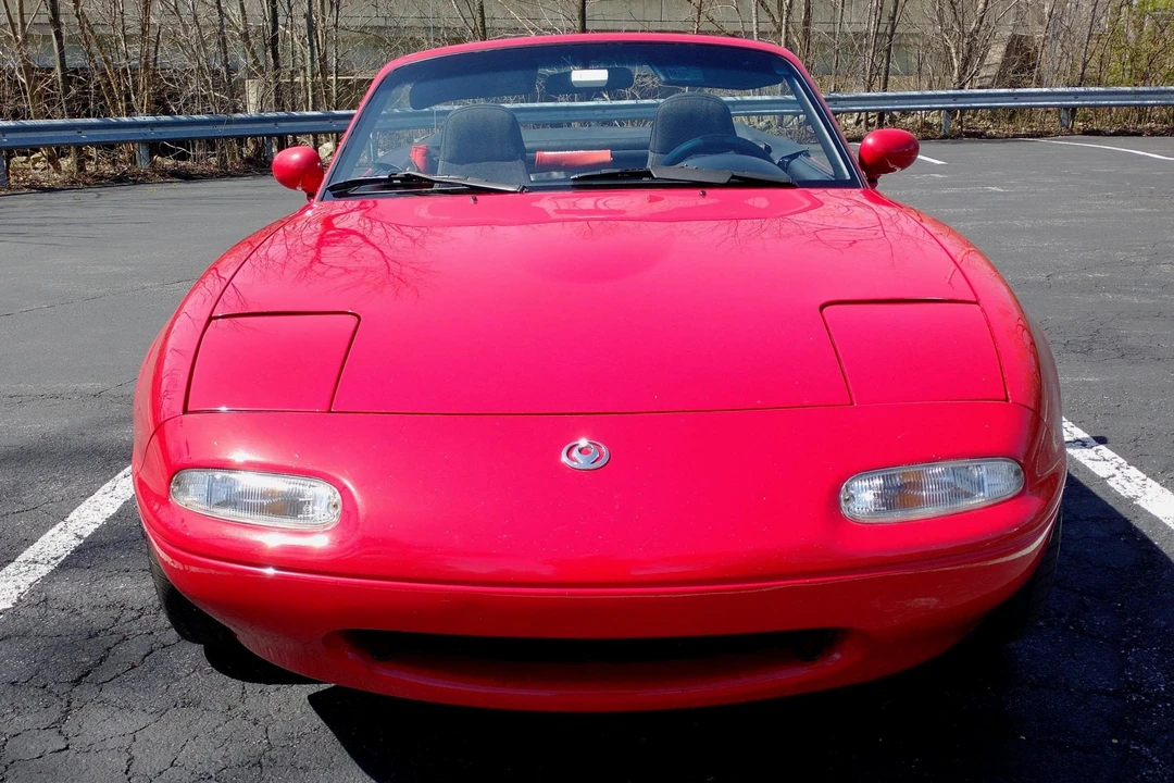 1995 Mazda NA MX-5 Miata - Image 2 of 31