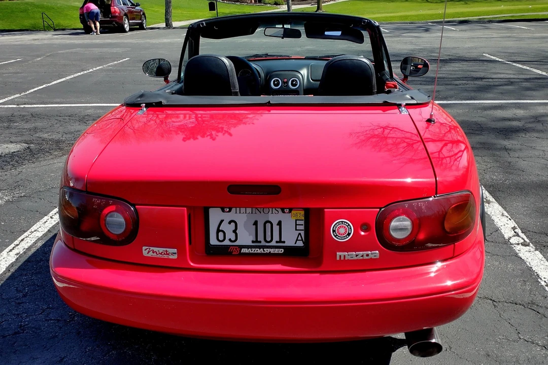 1995 Mazda NA MX-5 Miata - Image 5 of 31