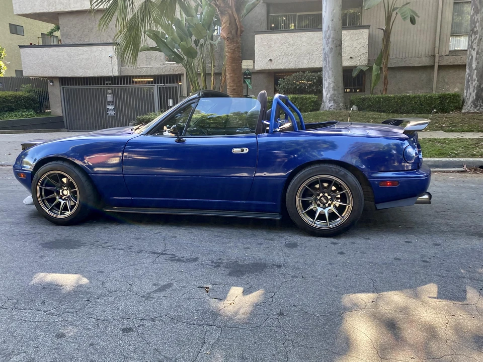 1995 Mazda NA MX-5 Miata - Image 17 of 31