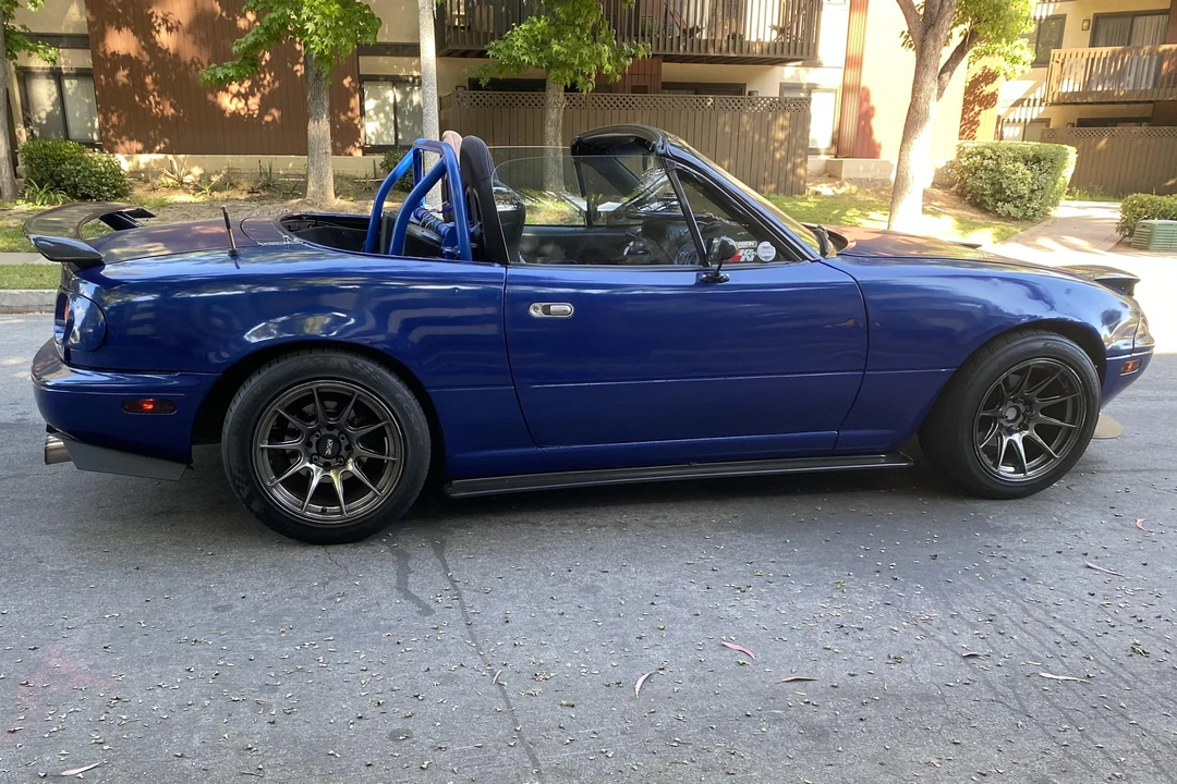 1995 Mazda NA MX-5 Miata - Image 3 of 31