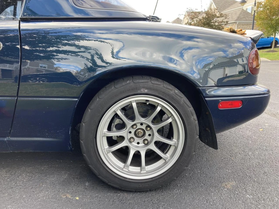 1995 Mazda NA MX-5 Miata - Image 28 of 31