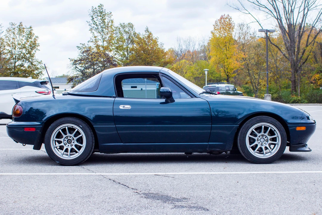 1995 Mazda NA MX-5 Miata - Image 3 of 31
