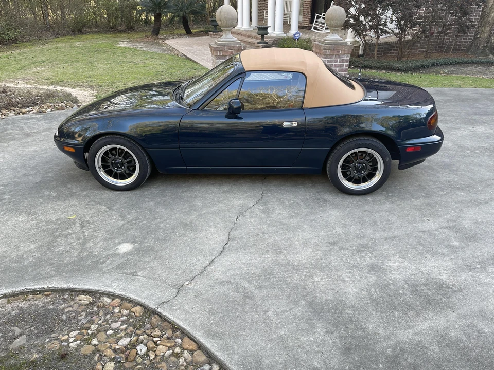 1995 Mazda NA MX-5 Miata - Image 9 of 31