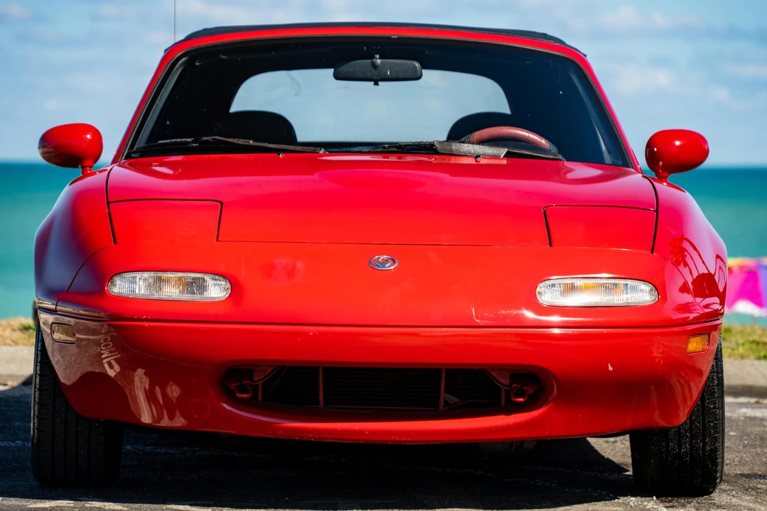 1995 Mazda NA MX-5 Miata - Image 2 of 31