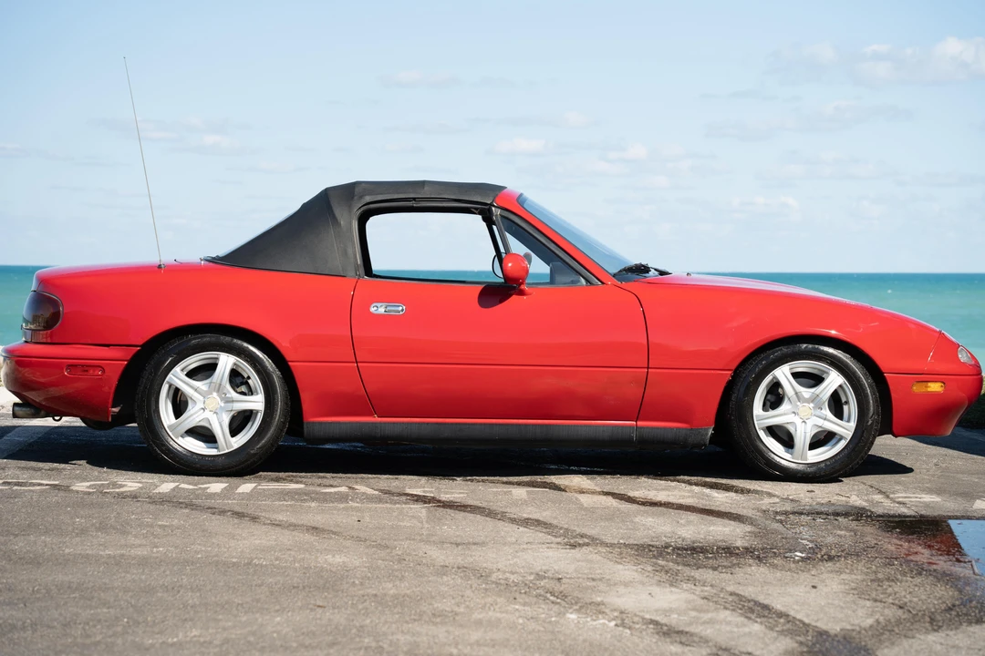 1995 Mazda NA MX-5 Miata - Image 3 of 31