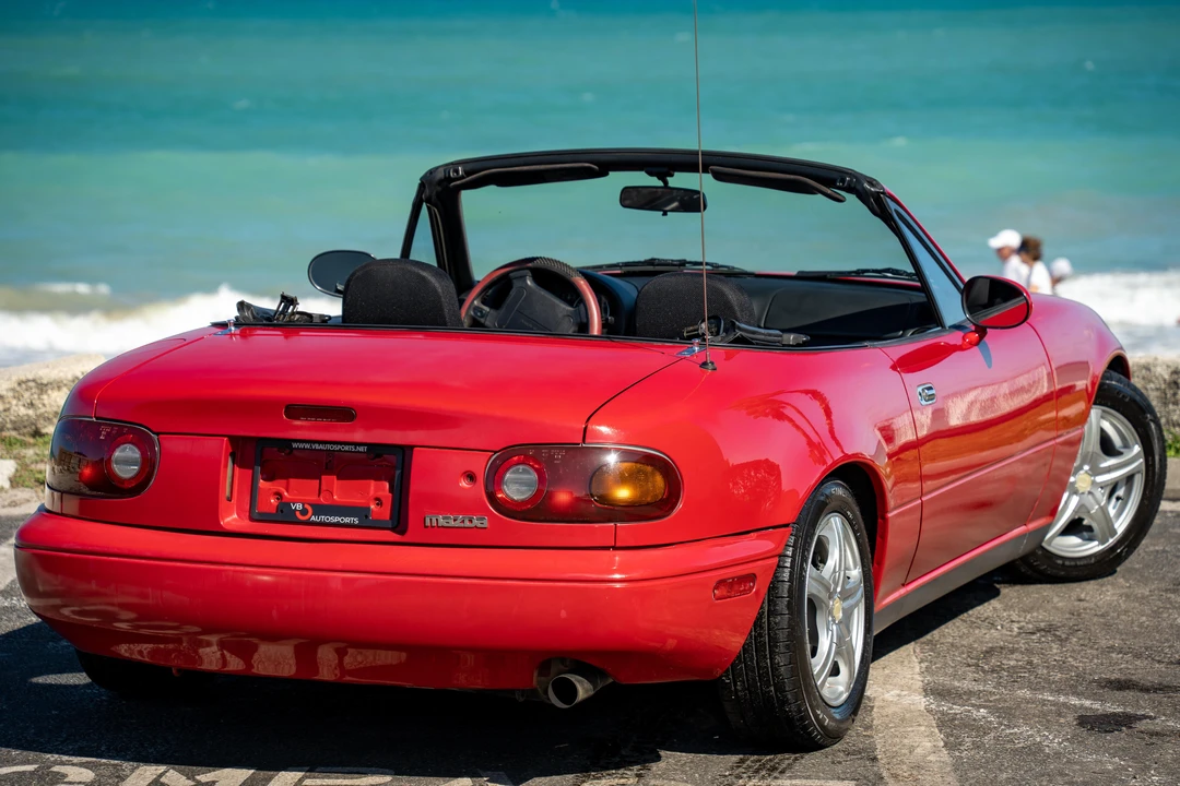 1995 Mazda NA MX-5 Miata - Image 17 of 31