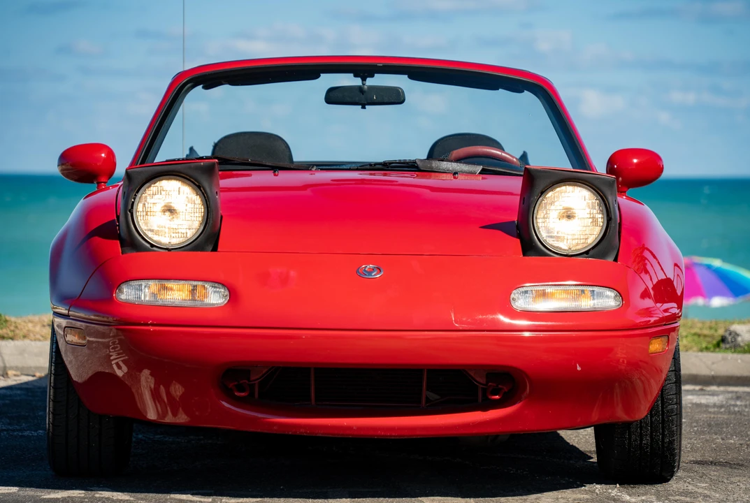 1995 Mazda NA MX-5 Miata - Image 6 of 31