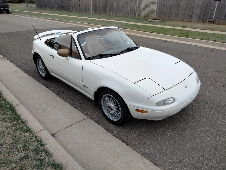 1995 Mazda NA MX-5 Miata - Image 17 of 31