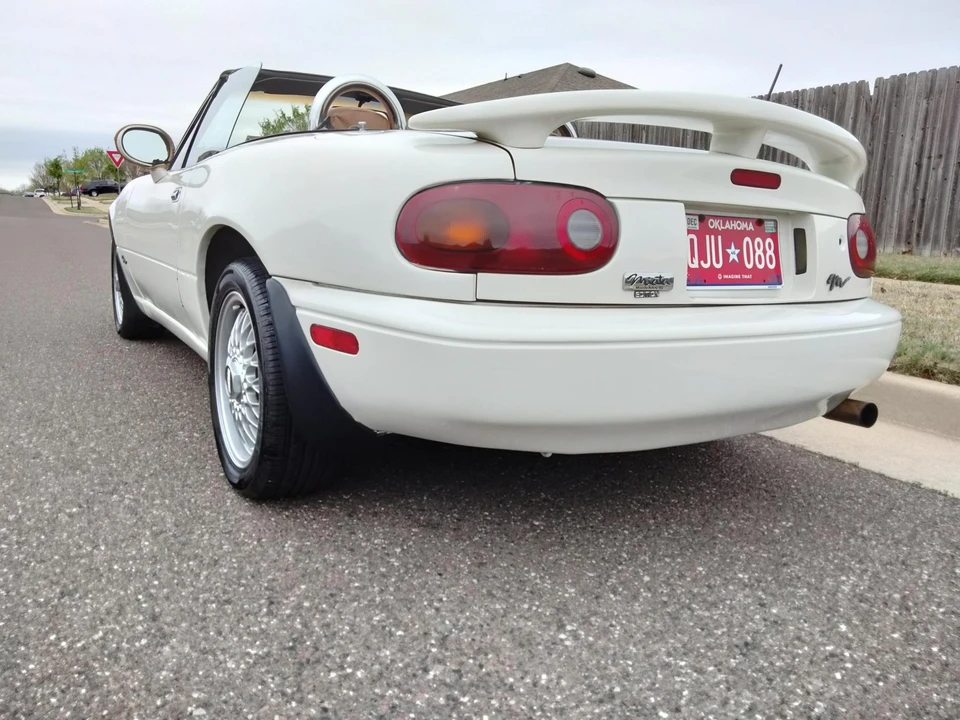 1995 Mazda NA MX-5 Miata - Image 28 of 31