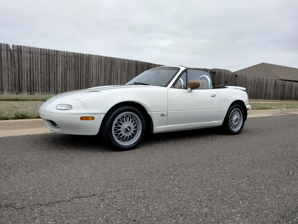 1995 Mazda NA MX-5 Miata - Image 24 of 31