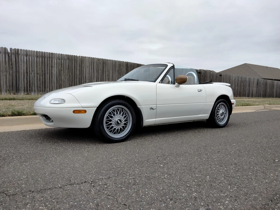 1995 Mazda NA MX-5 Miata - Image 23 of 31
