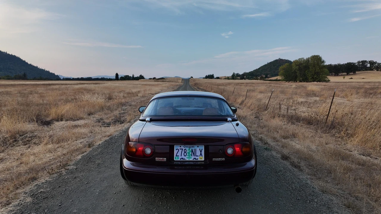 1995 Mazda NA MX-5 Miata - Image 9 of 31