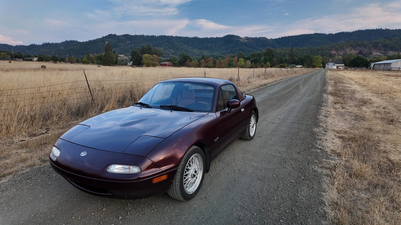 1995 Mazda NA MX-5 Miata - Image 3 of 31