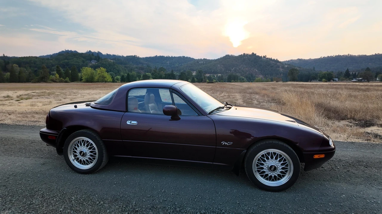 1995 Mazda NA MX-5 Miata - Image 13 of 31