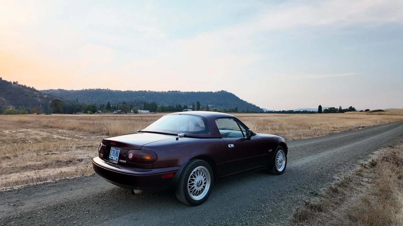 1995 Mazda NA MX-5 Miata - Image 12 of 31