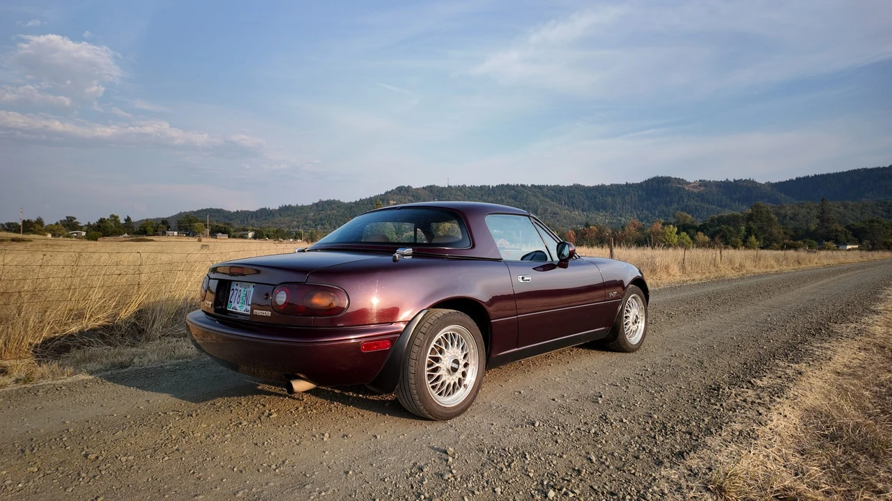 1995 Mazda NA MX-5 Miata - Image 11 of 31