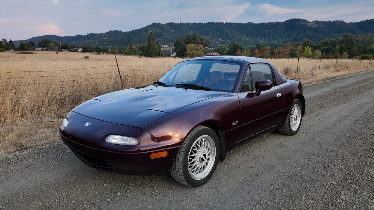 1995 Mazda NA MX-5 Miata - Image 4 of 31