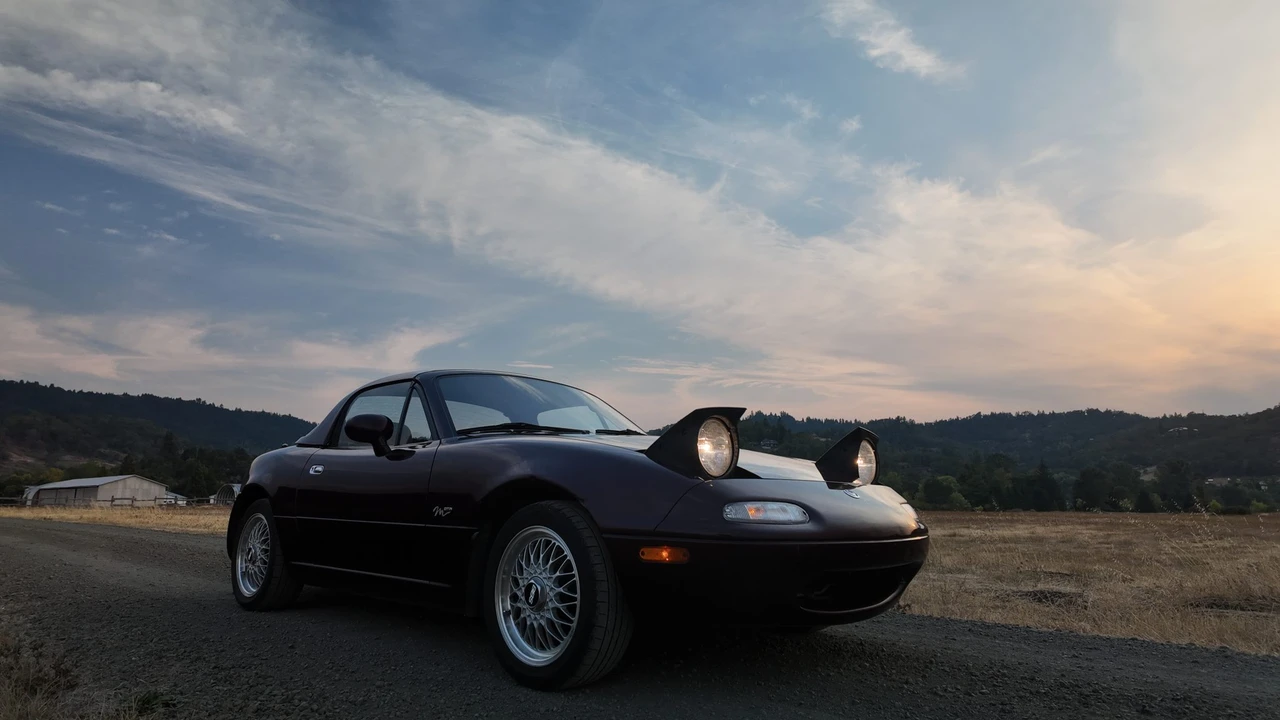 1995 Mazda NA MX-5 Miata - Image 27 of 31