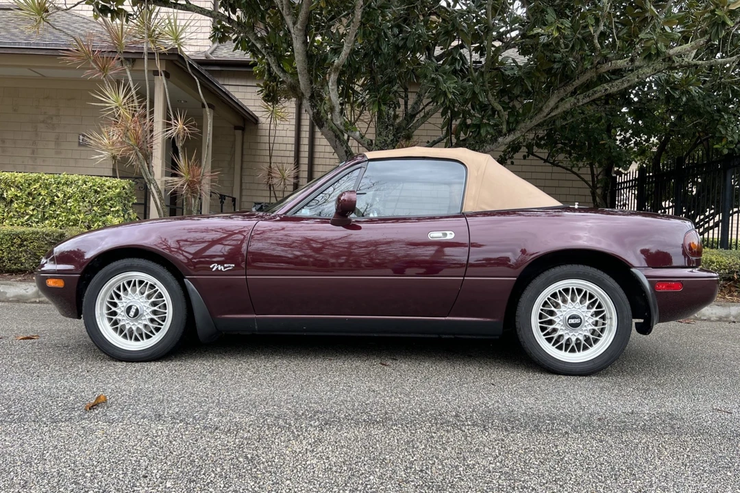 1995 Mazda NA MX-5 Miata - Image 26 of 31
