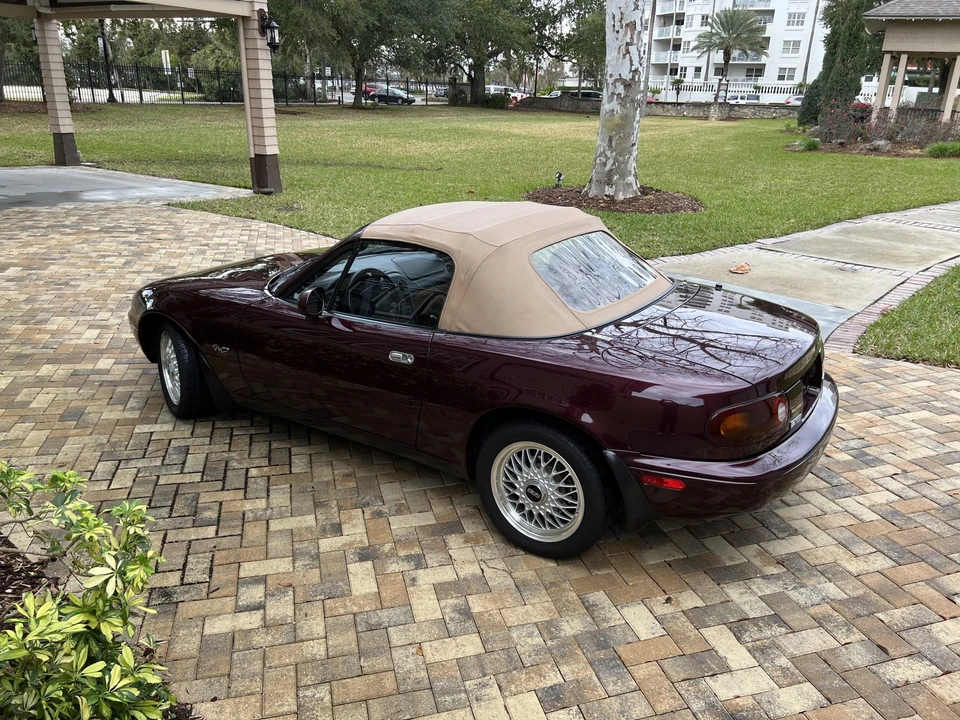 1995 Mazda NA MX-5 Miata - Image 6 of 31