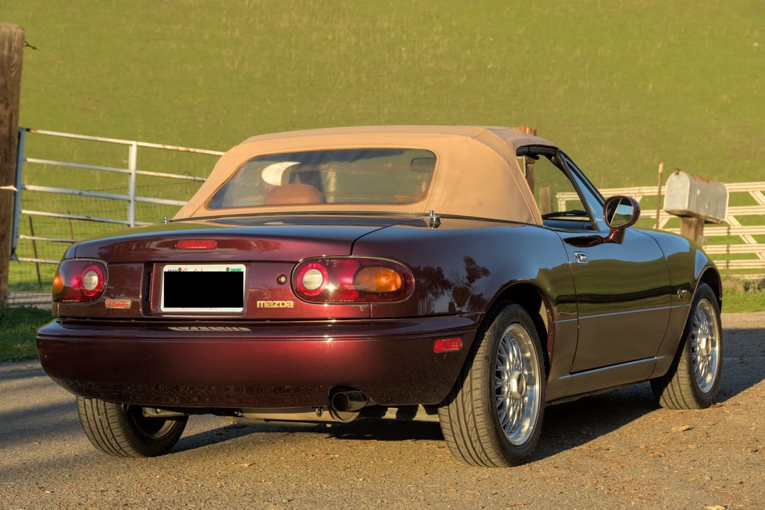 1995 Mazda NA MX-5 Miata - Image 16 of 31