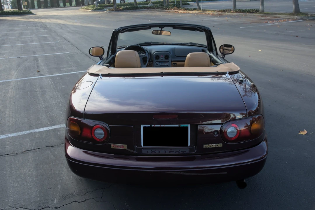 1995 Mazda NA MX-5 Miata - Image 6 of 31