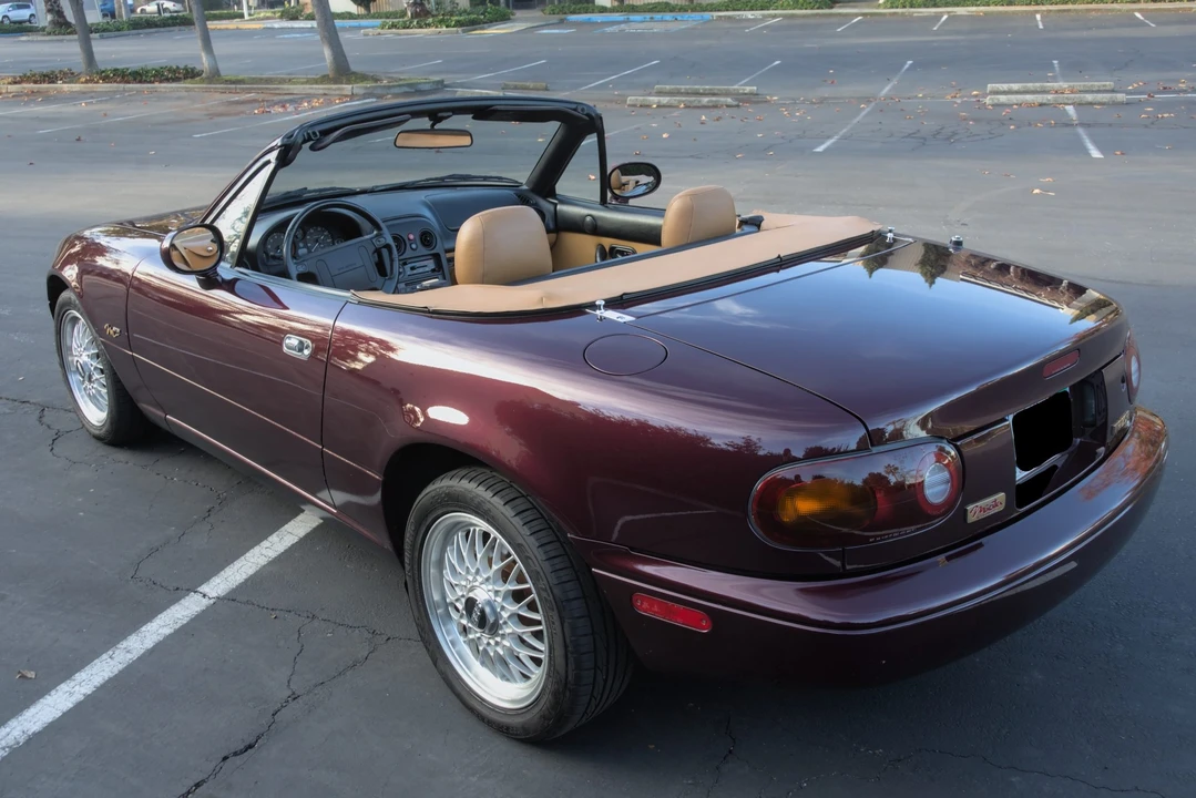 1995 Mazda NA MX-5 Miata - Image 5 of 31