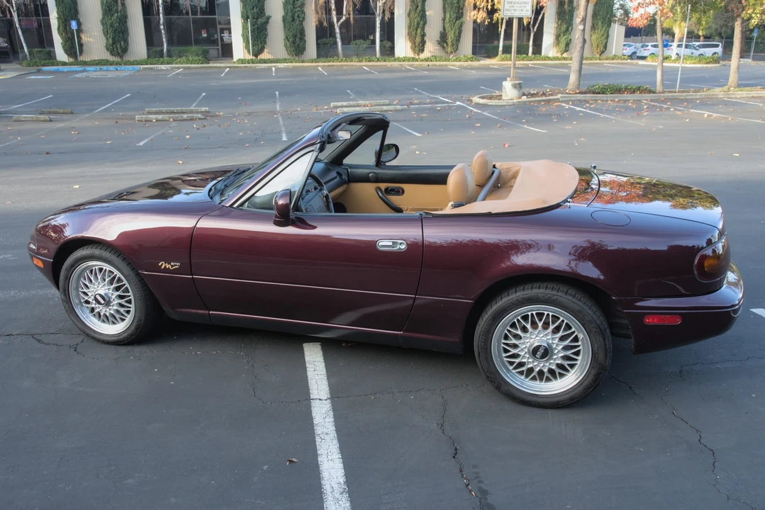 1995 Mazda NA MX-5 Miata - Image 4 of 31