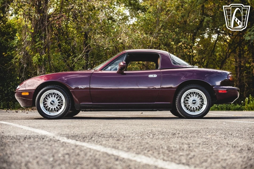 1995 Mazda NA MX-5 Miata - Image 10 of 12