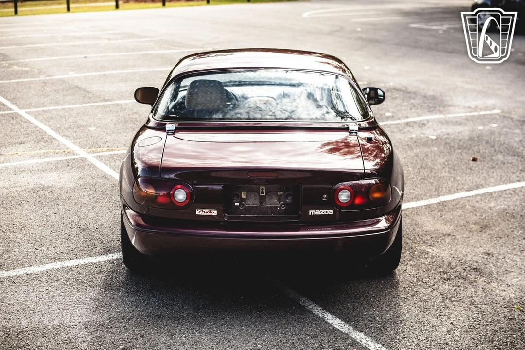 1995 Mazda NA MX-5 Miata - Image 13 of 21