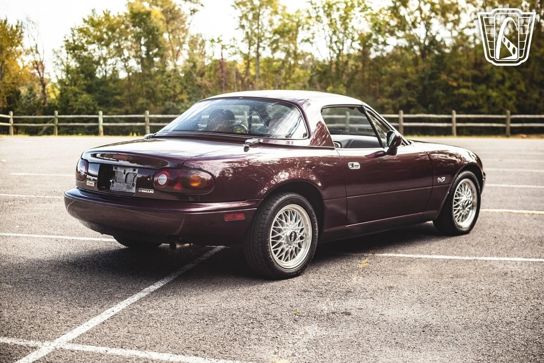1995 Mazda NA MX-5 Miata - Image 17 of 21