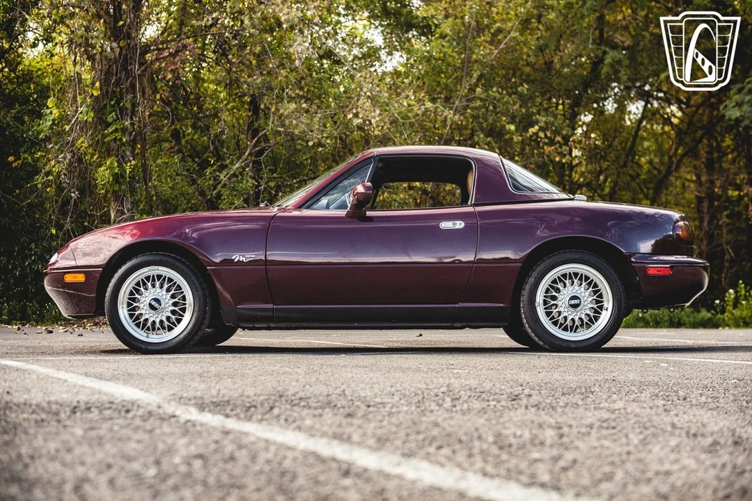 1995 Mazda NA MX-5 Miata - Image 9 of 12