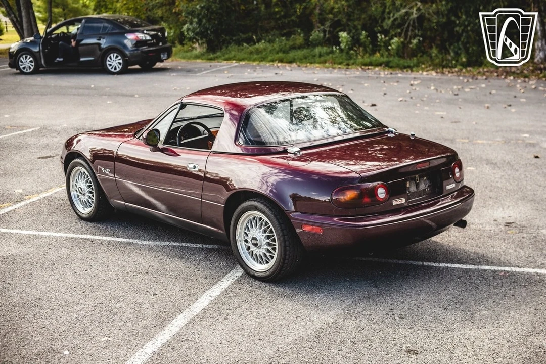 1995 Mazda NA MX-5 Miata - Image 11 of 12
