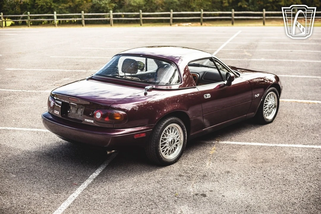 1995 Mazda NA MX-5 Miata - Image 17 of 21