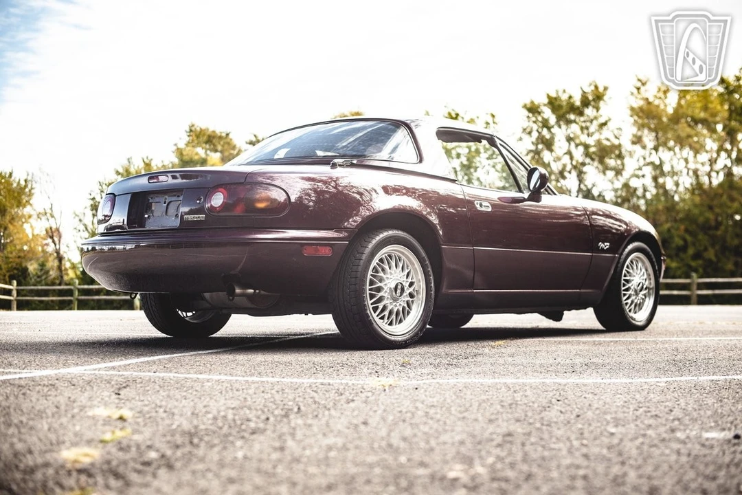 1995 Mazda NA MX-5 Miata - Image 18 of 21