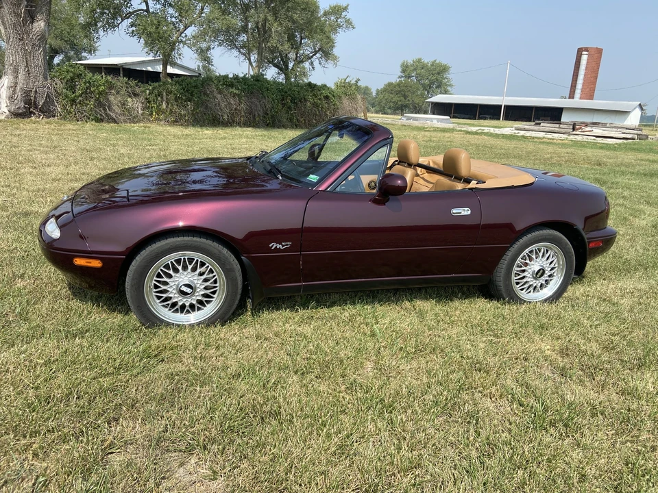 1995 Mazda NA MX-5 Miata - Image 9 of 31