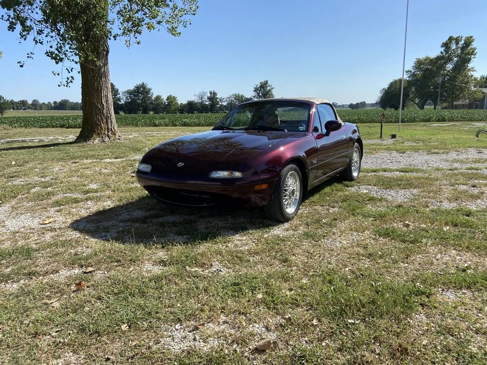 1995 Mazda NA MX-5 Miata - Image 2 of 31