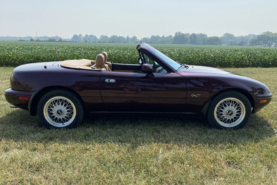 1995 Mazda NA MX-5 Miata - Image 16 of 31
