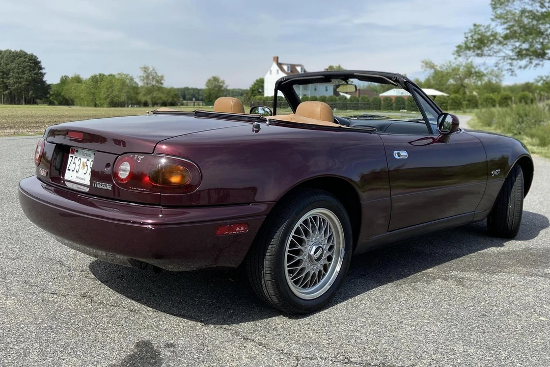 1995 Mazda NA MX-5 Miata - Image 3 of 31