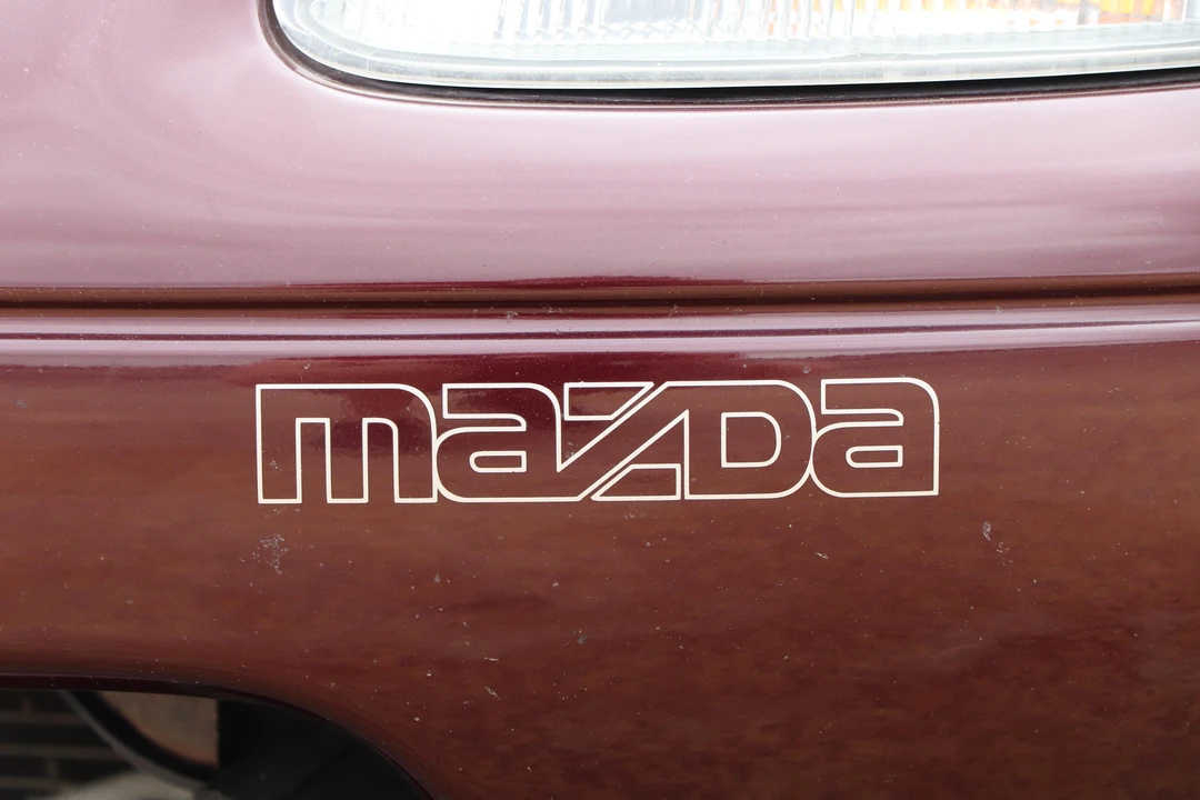 1995 Mazda NA MX-5 Miata - Image 25 of 31