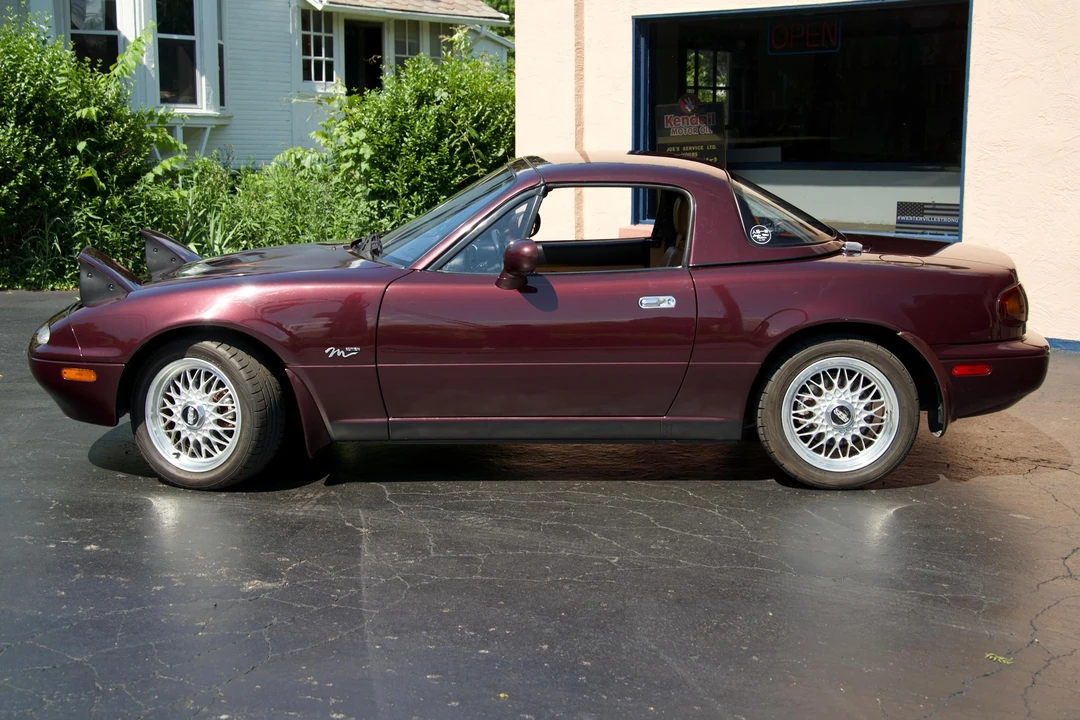 1995 Mazda NA MX-5 Miata - Image 3 of 31