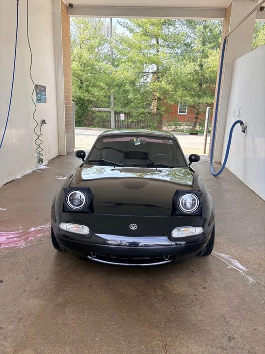 1995 Mazda NA MX-5 Miata - Image 2 of 19
