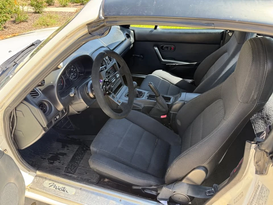 1995 Mazda NA MX-5 Miata - Image 6 of 13
