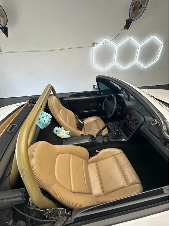 1995 Mazda NA MX-5 Miata - Image 6 of 7